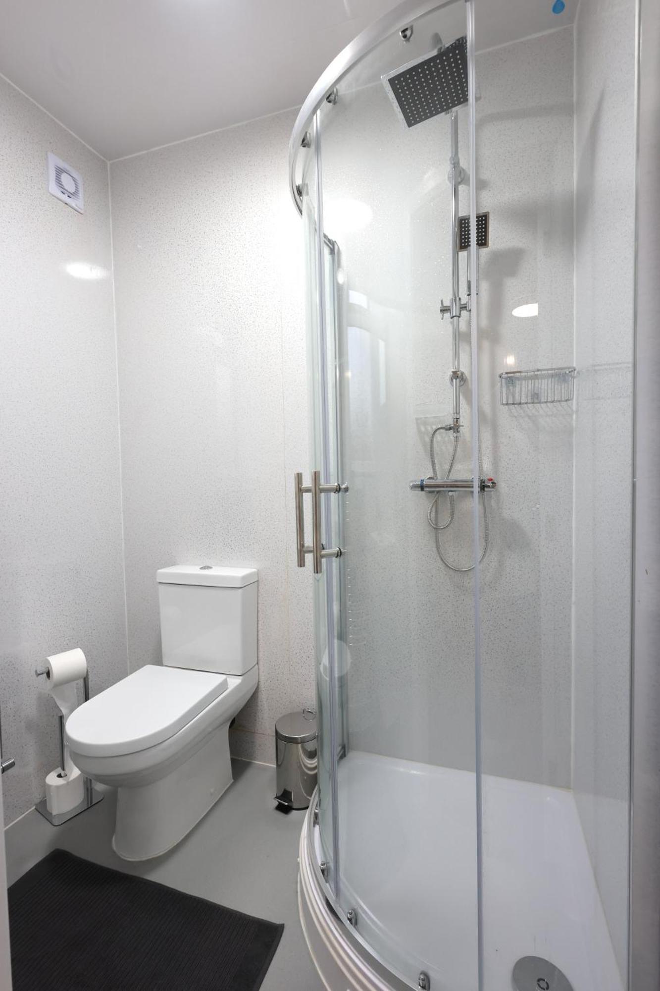 Studio 22 Lower Road Beeston Бистон Экстерьер фото