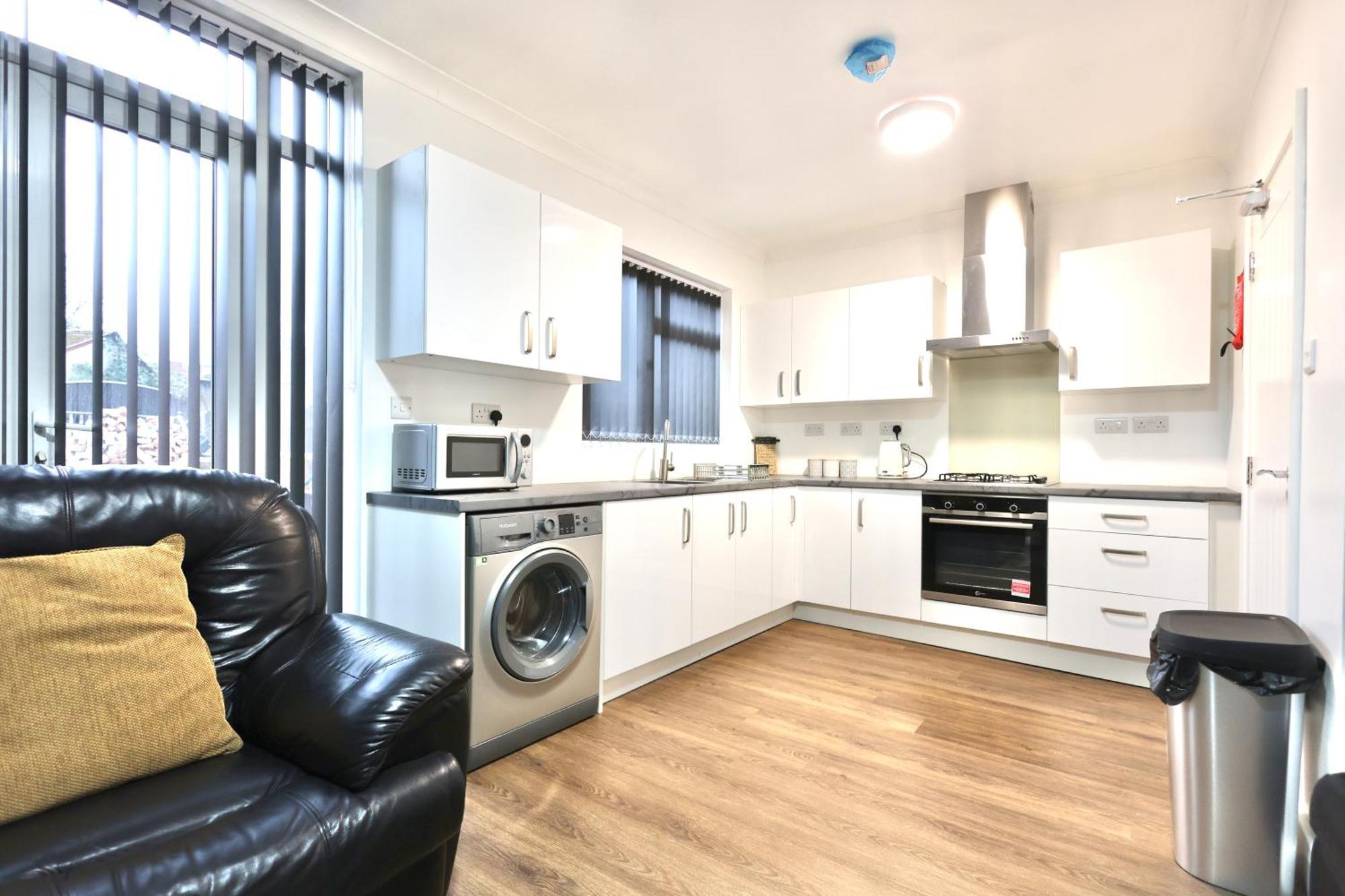 Studio 22 Lower Road Beeston Бистон Экстерьер фото