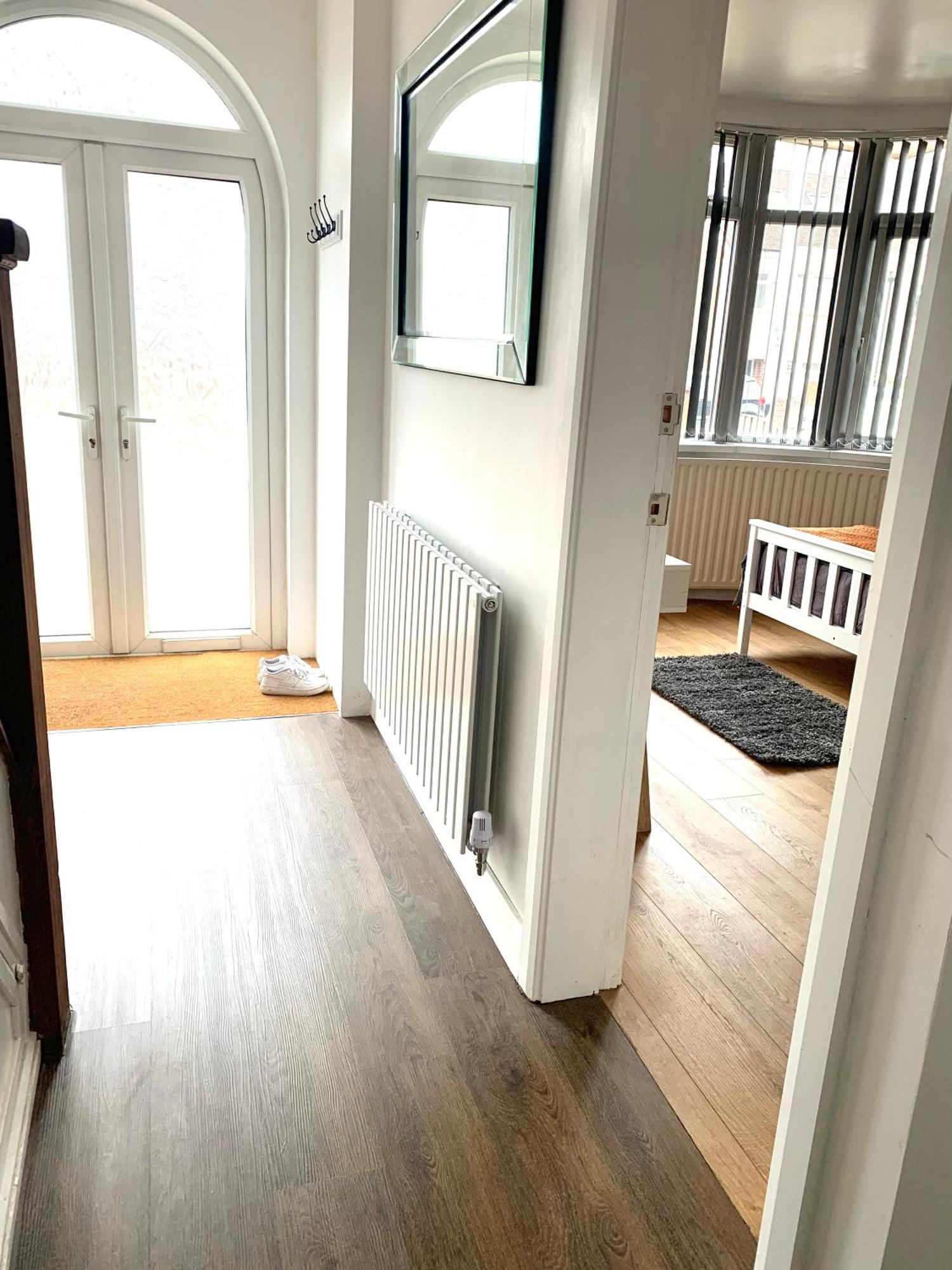 Studio 22 Lower Road Beeston Бистон Экстерьер фото